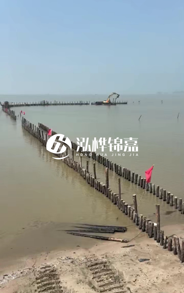 菏澤河道清淤專業施工-打完松木樁后清理淤泥是否會影響穩定性？